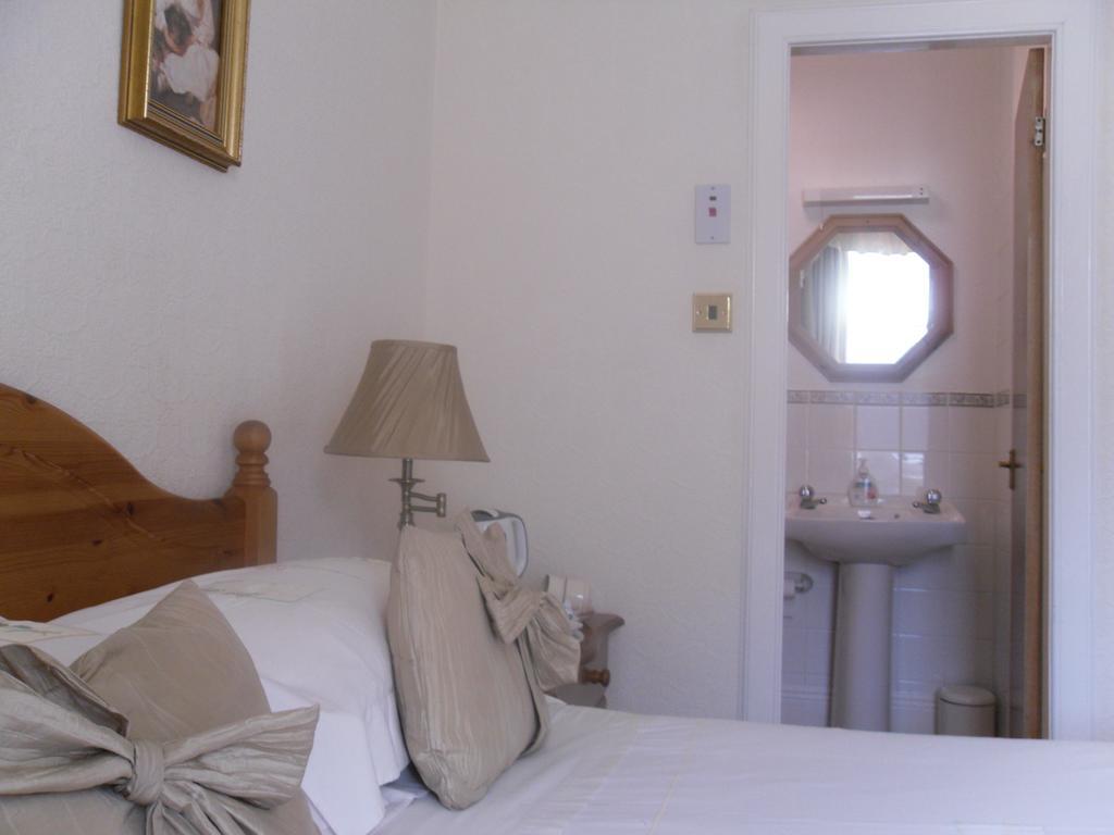 Ardfern Pensión Perth Habitación foto